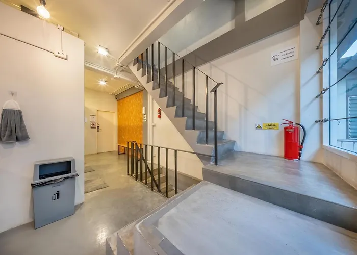 Ralph Bangkok Hostel
